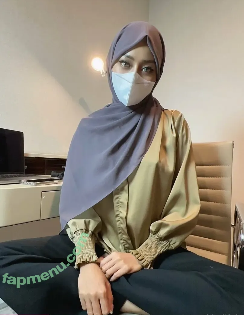 syakhalifah nude photo #0005 (syairahshahid)