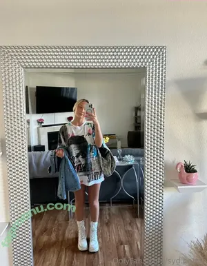  nude photo #0007