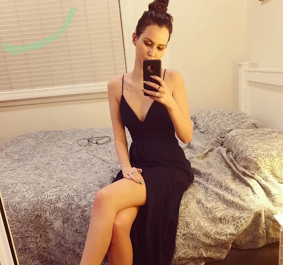 Sydney Watson nude photo #0010 (Sydney Watson)