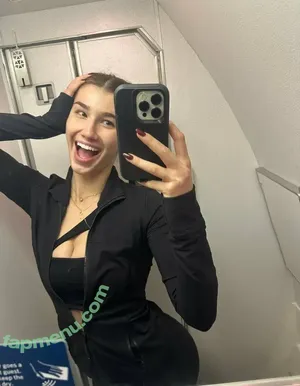 sydneyvmayy / sydneyvmay nude photo #0004