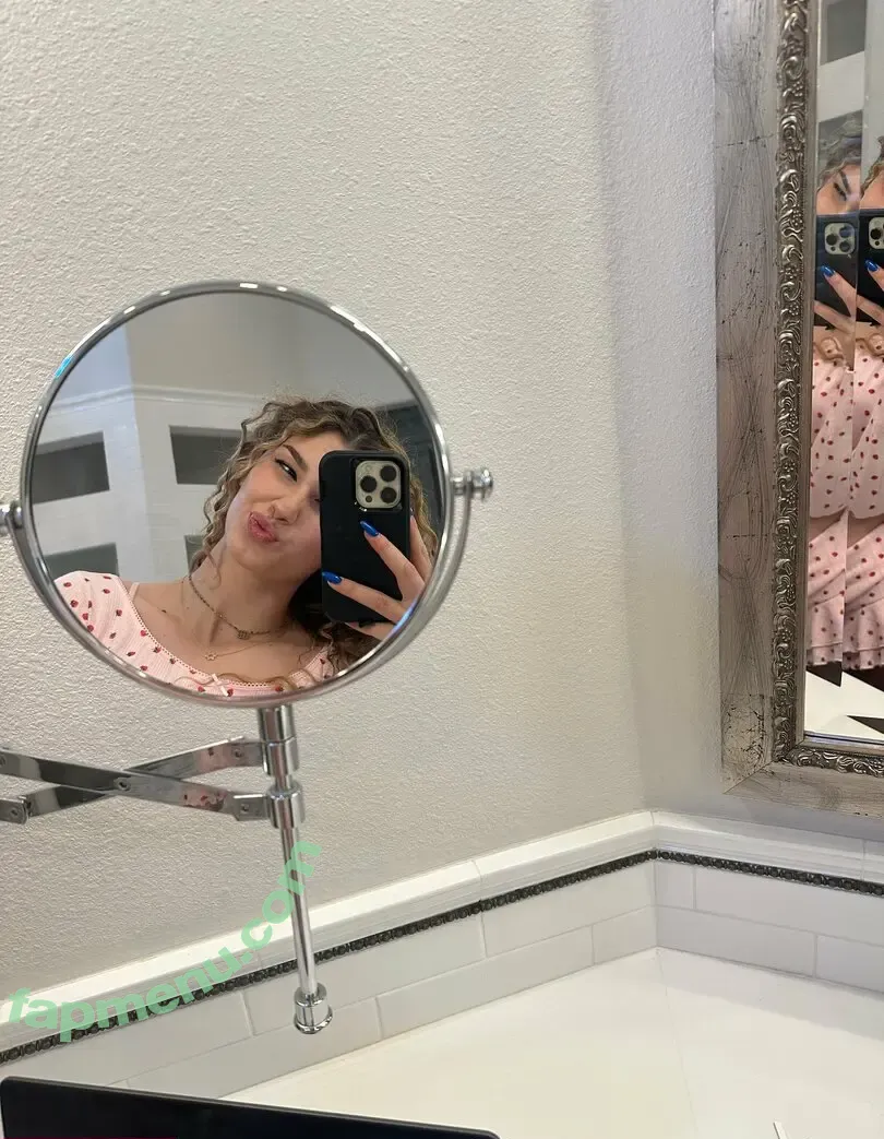 sydneyvmayy nude photo #0002 (sydneyvmay)