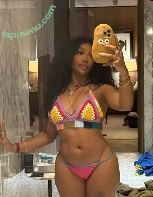 SZA / Solana Rowe / thejad3x nude photo #0435