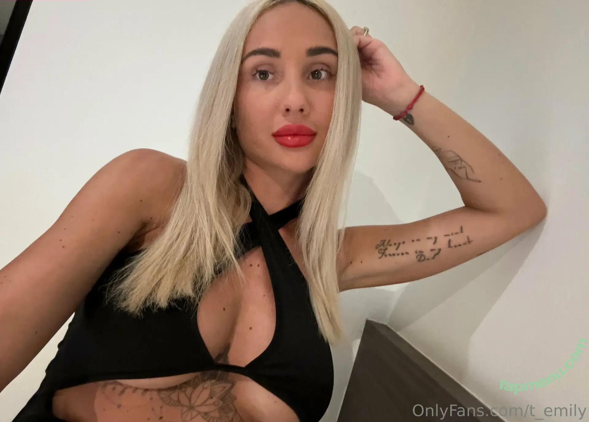 t_emily nude photo #0042 (t_emily_)