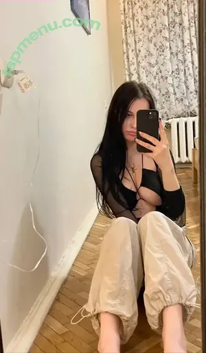 taanyashh / taanyashhh nude photo #0018