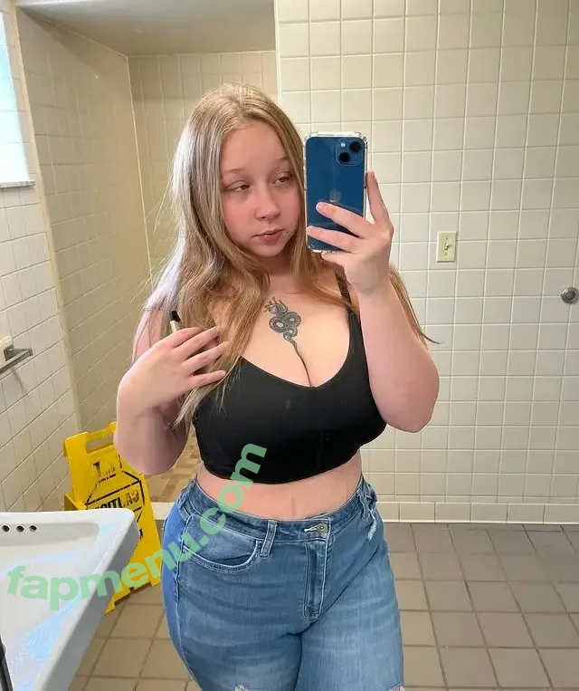 tabbbi77 nude photo #0002 (tabbiwafatti)