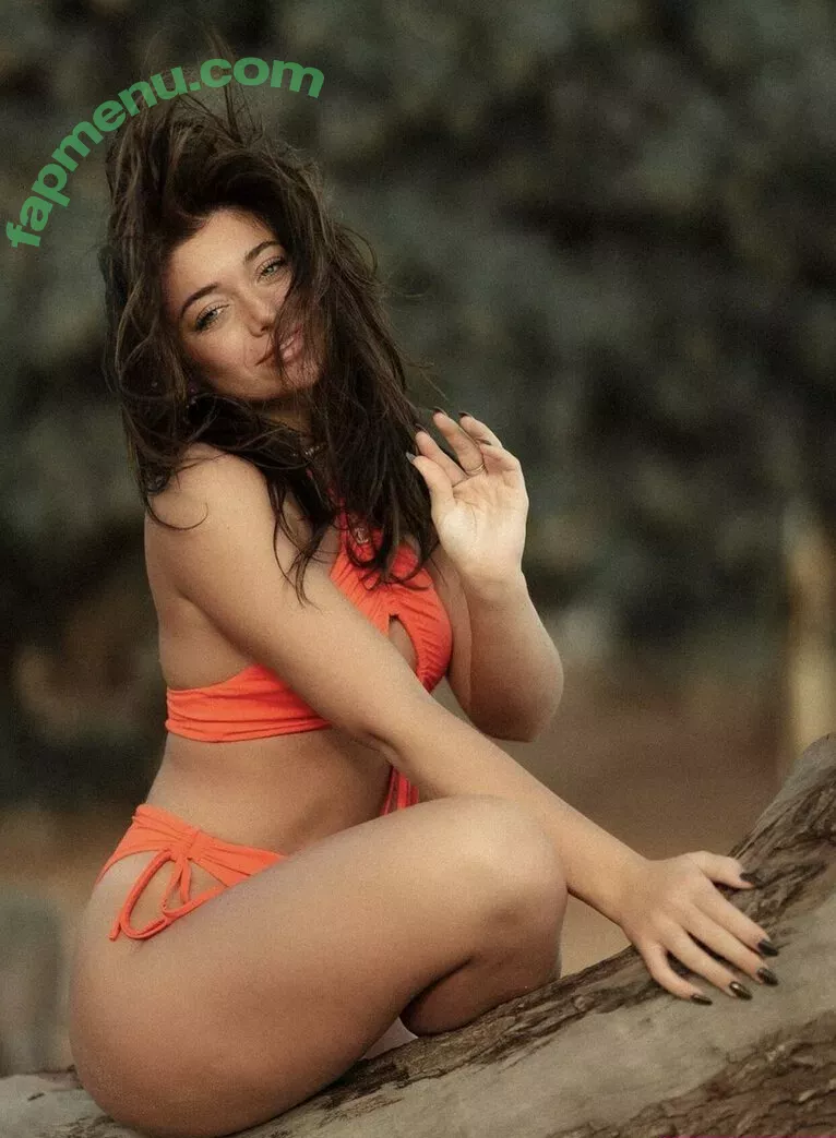 Tabitha Swatosh nude photo #0008 (tabithaswatosh)