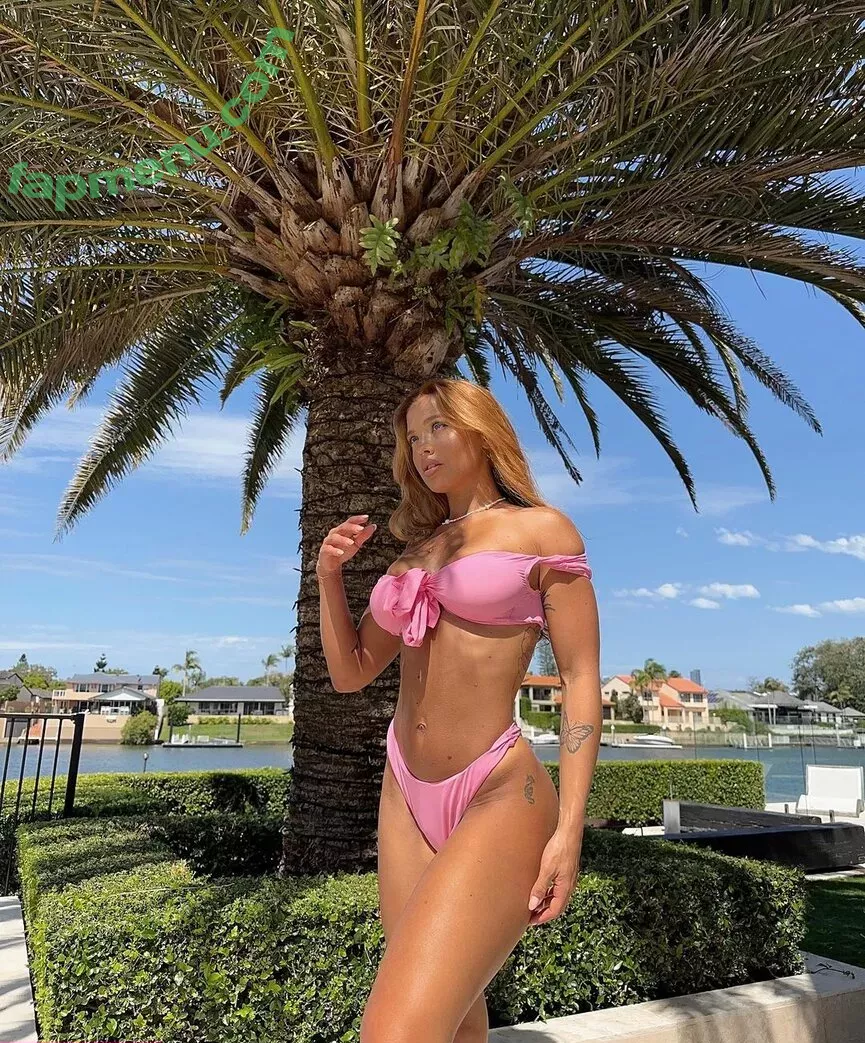 Tammy Hembrow nude photo #0042 (tammyhembrow)