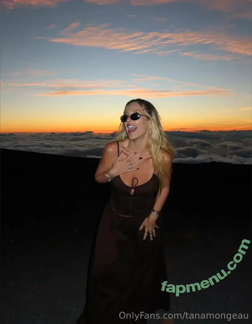 tanamongeau nude photo #0002 (tanamongeau)