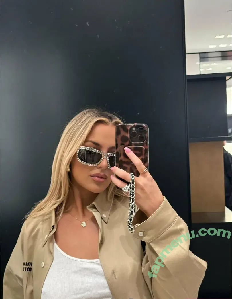 tanamongeau nude photo #0003 (tanamongeau)