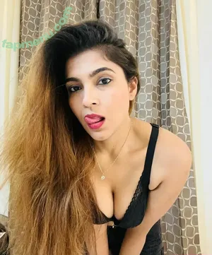 Tanya Chaudhari / officialtanyachaudhari nude photo #0035
