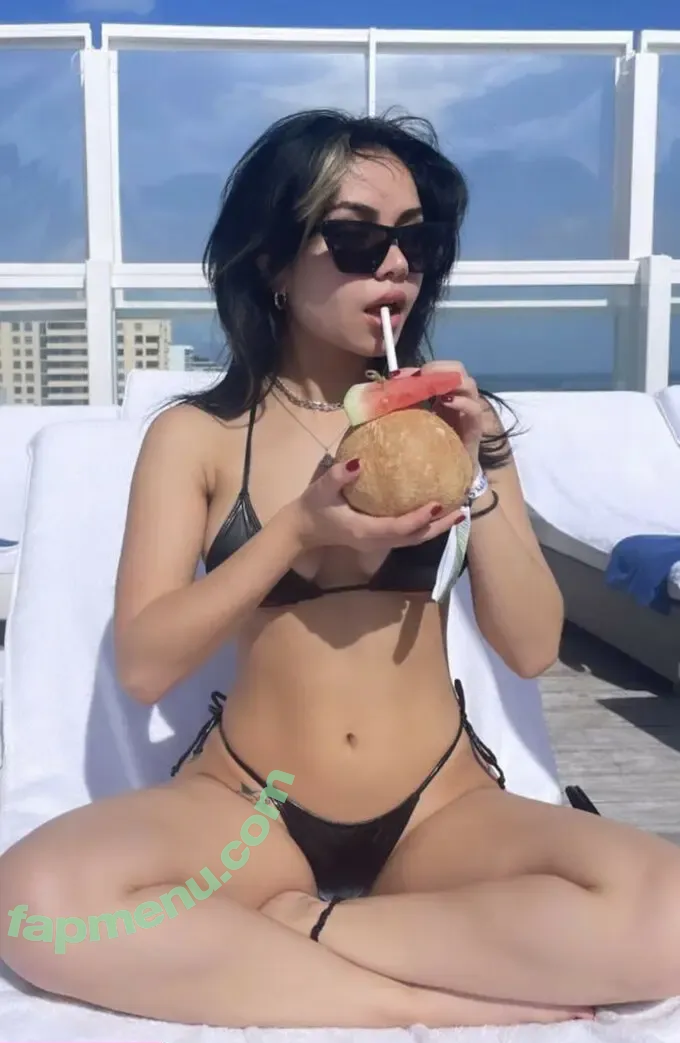 Tara Yummy nude photo #0041 (taratasty / tarayummyy)