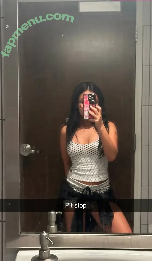 Tara Yummy nude photo #0356 (taratasty / tarayummyy)