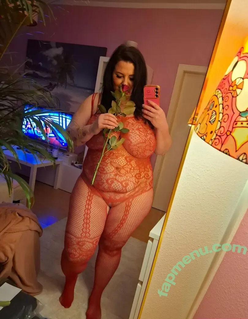tarachambler nude photo #0009 (tarachambler)