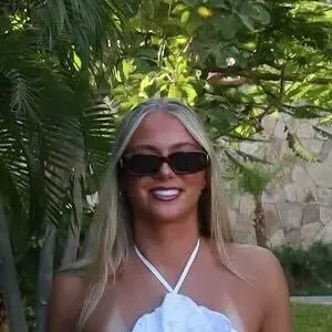 Taryn DeWese / taryndewese nude photo #0008