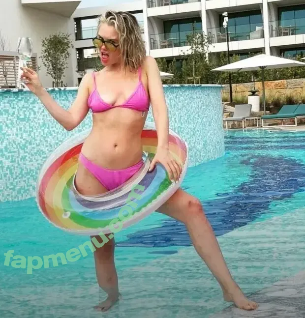 Taskmaster Women nude photo #0114 (jessicaknappett)