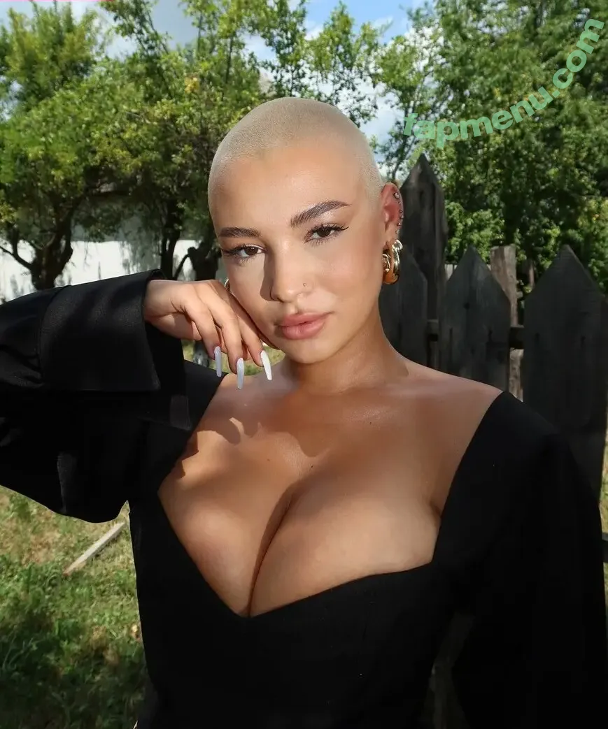 tatianasuciu nude photo #0006 (tatianasuciu)