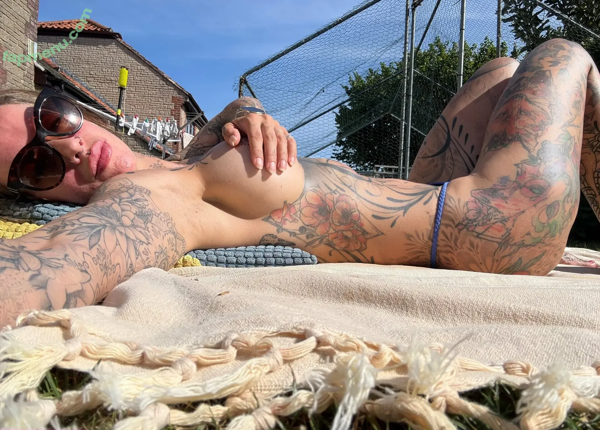 tattooedselene nude photo #0063 (tattedselenex)