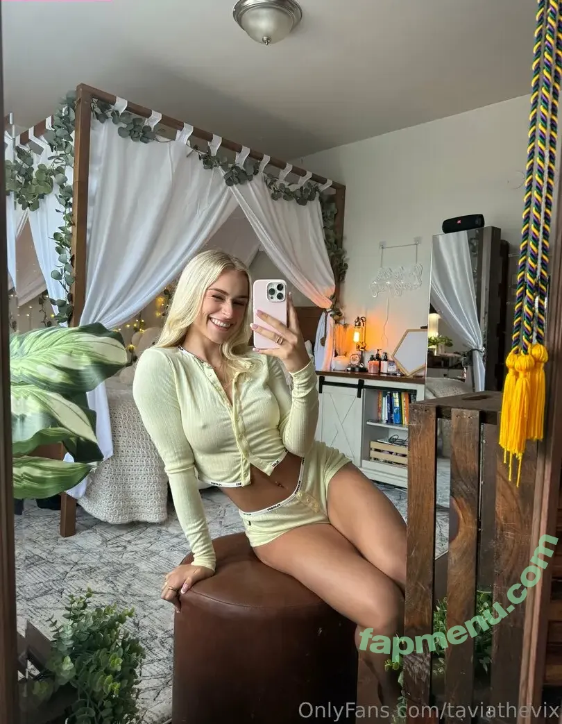 taviathevix nude photo #0030 (taviathevix)