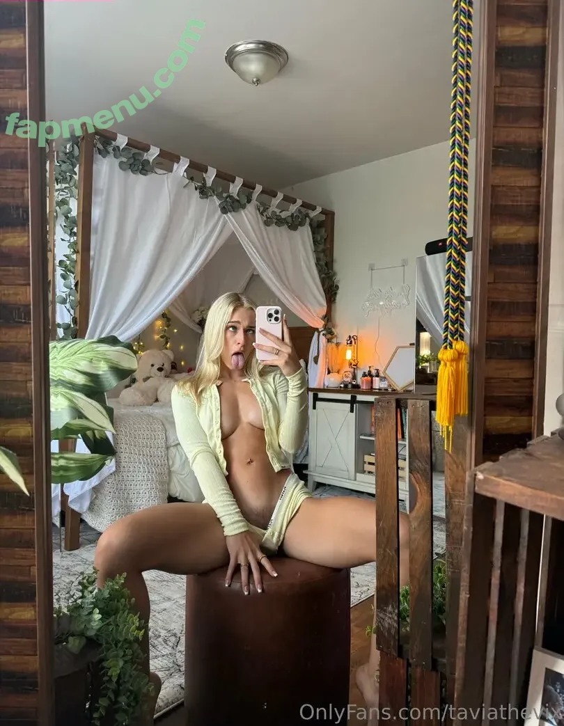 taviathevix nude photo #0031 (taviathevix)