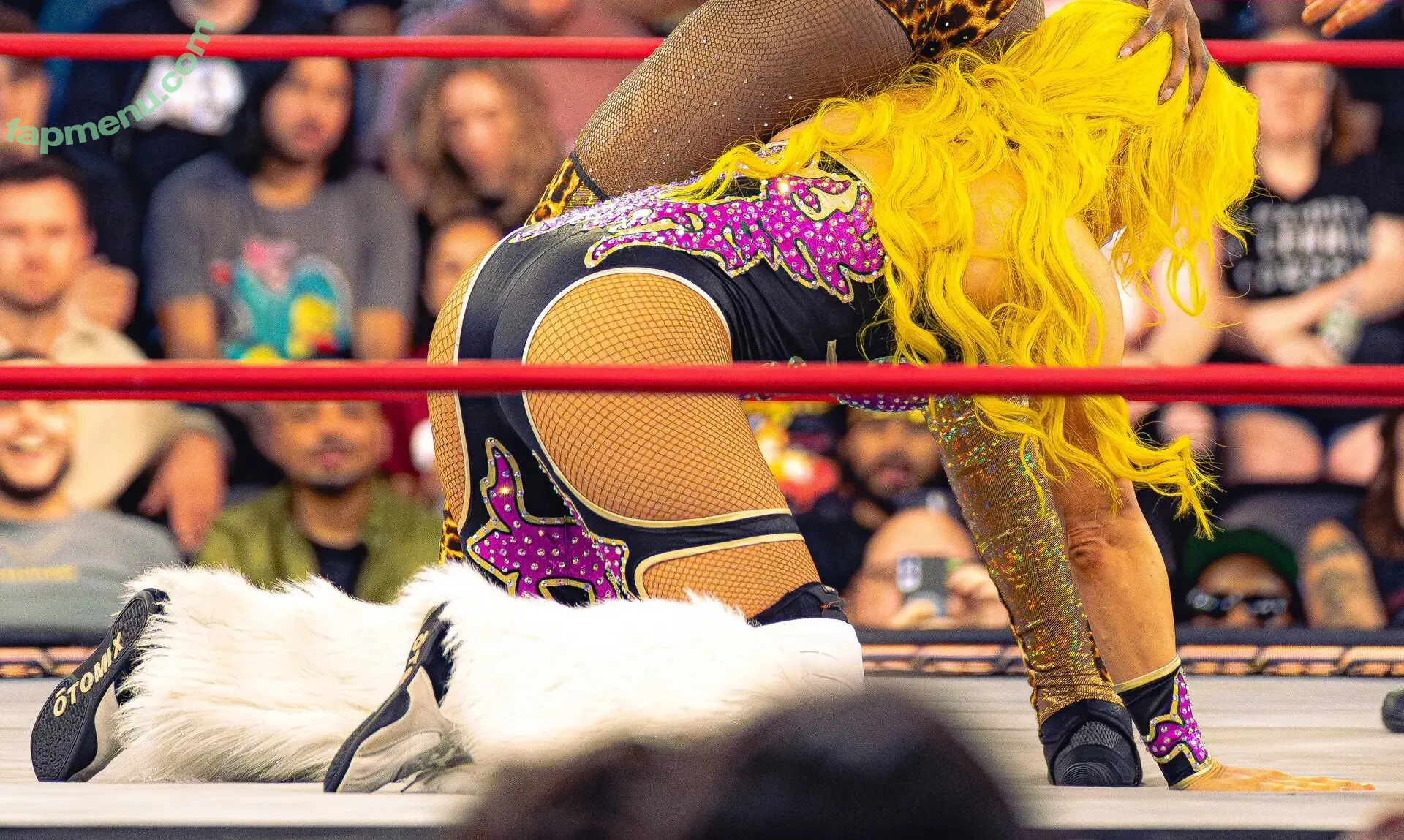 Taya Valkyrie nude photo #1258 (thetayavalkyrie)