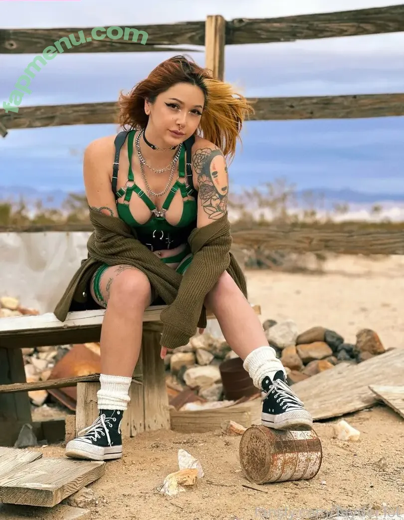 Taydertot nude photo #0004 (taytortot17)