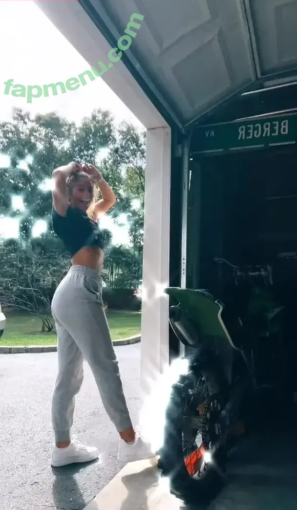 Taylor Frisana nude photo #0001 (taylorfrisinaa)