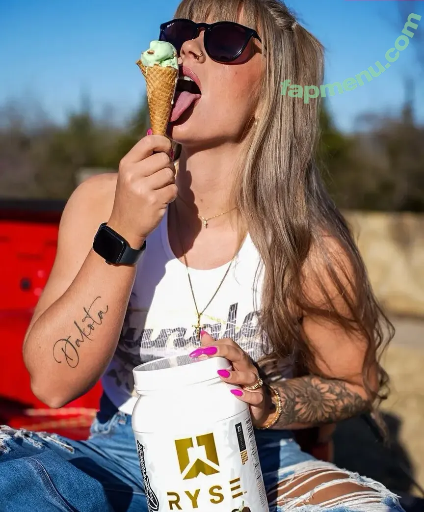 Taylor Garland nude photo #0002 (taylorgarlandd)