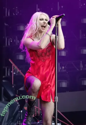 Taylor Momsen / aryelsoul / taylormomsen nude photo #1073