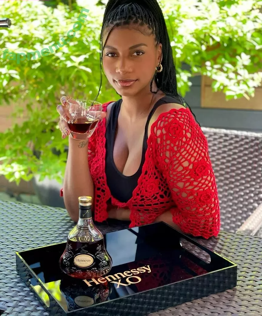 Taylor Rooks nude photo #0023 (taylorrooks)
