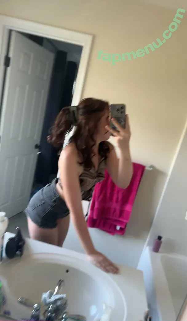 taylorbunns nude photo #0031 (tayy_norman)