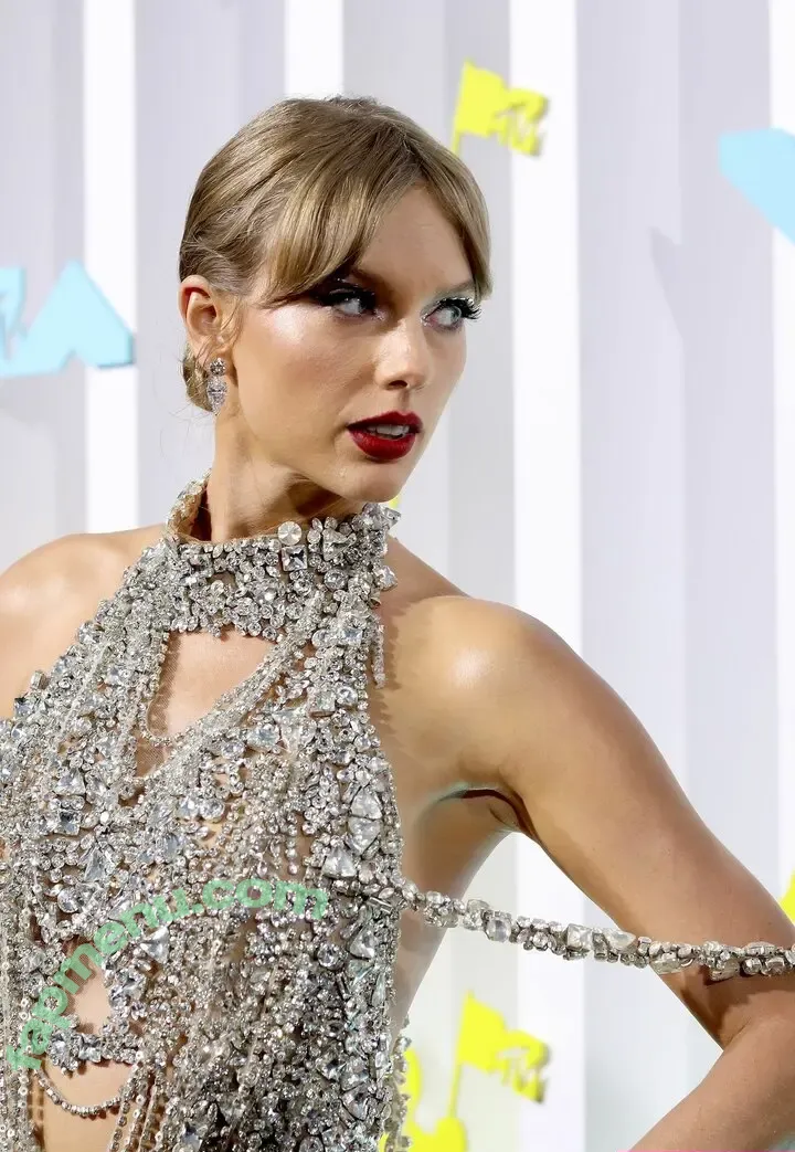 taylorswift nude photo #0017 (taylorswift)