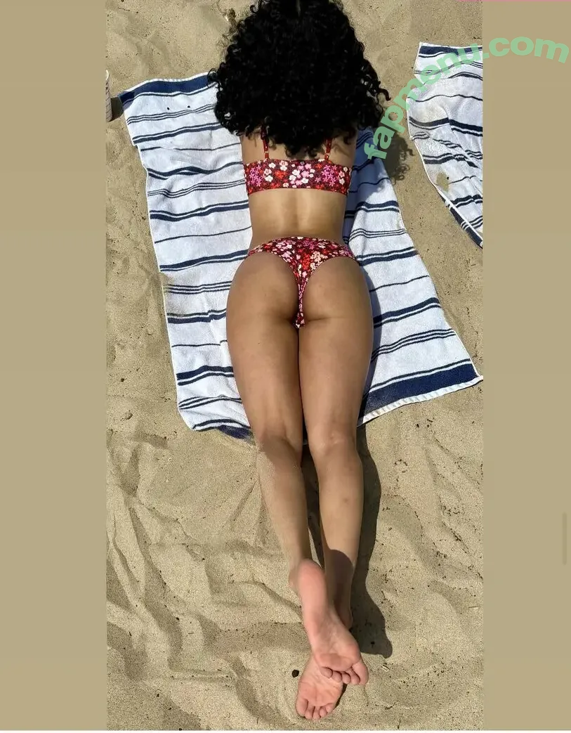 Tazeana nude photo #0009 (Tanzi / reel / tarzana / tazeana94 / tazeanae)