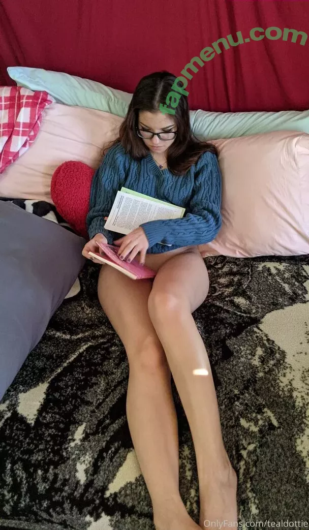 tealdottie nude photo #0015 (tealdottiexx)