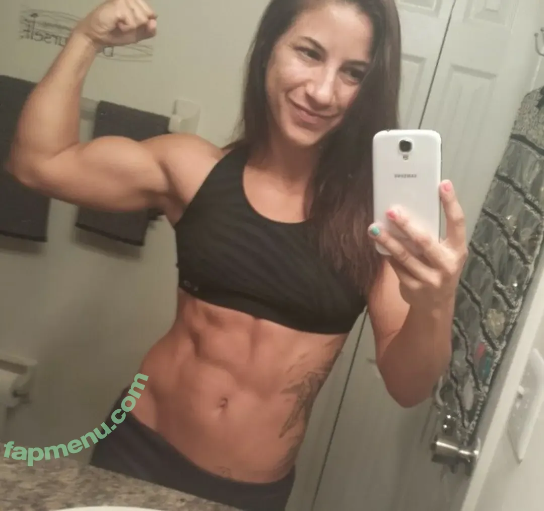 Tecia Pennington nude photo #0004 (UFC Fighter / teciatorres)