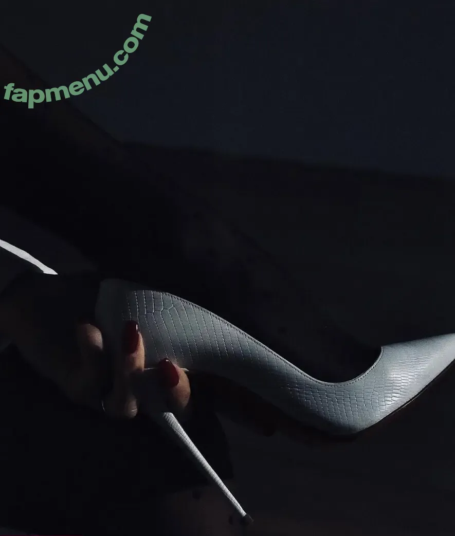 Teke On Heels nude photo #0014 (i.am.teke)