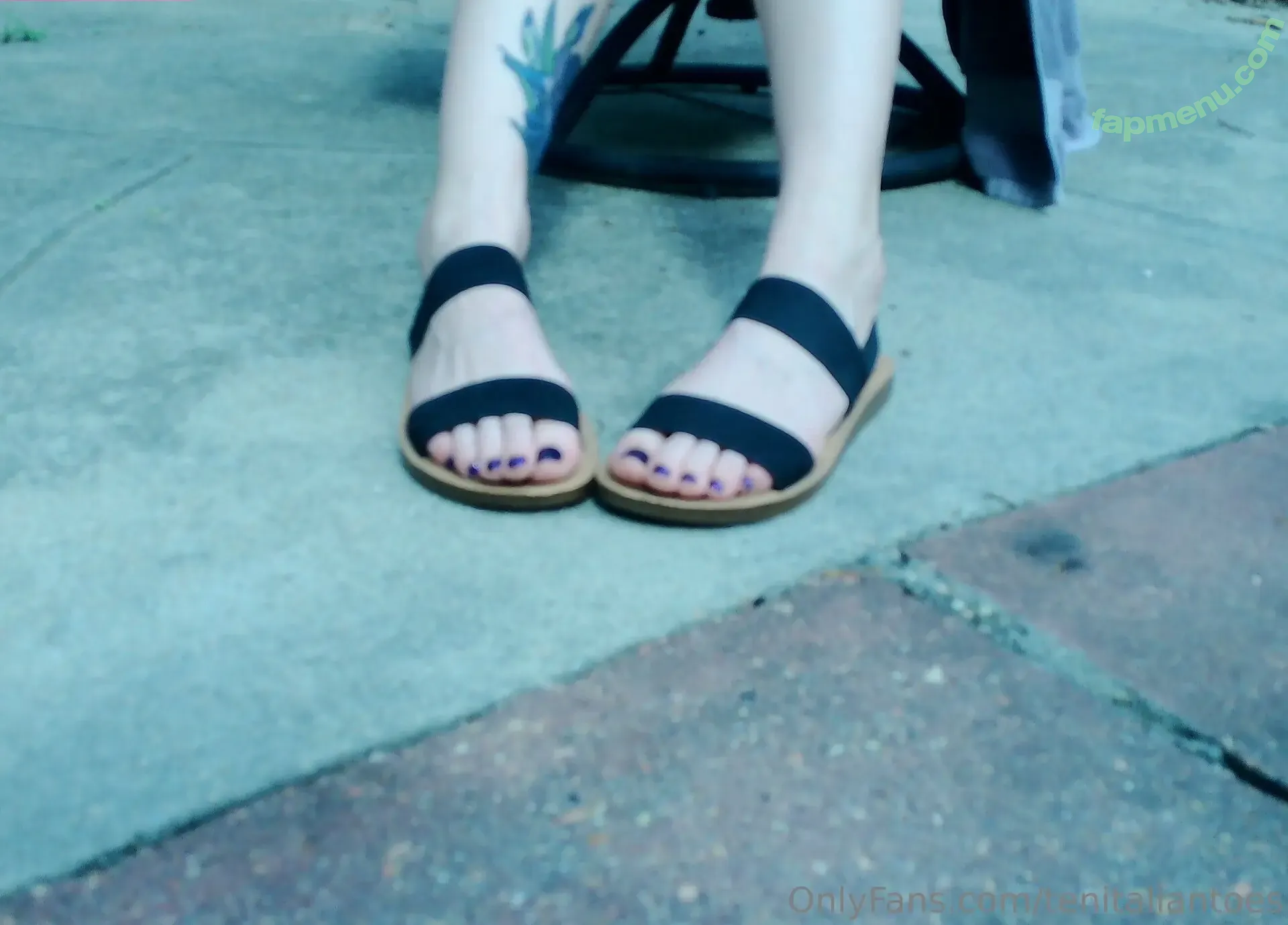 tenitaliantoes nude photo #0039 (tenitaliantoes)