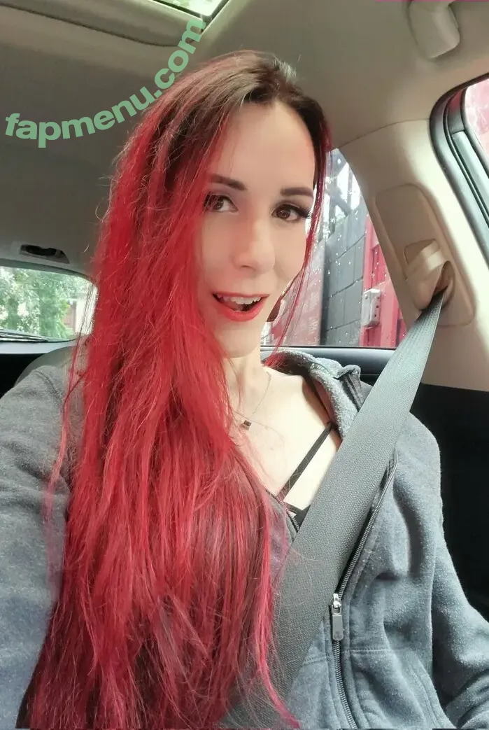 Tessa Jayne nude photo #0015 (TessInTheDressX / Tessinthedress)