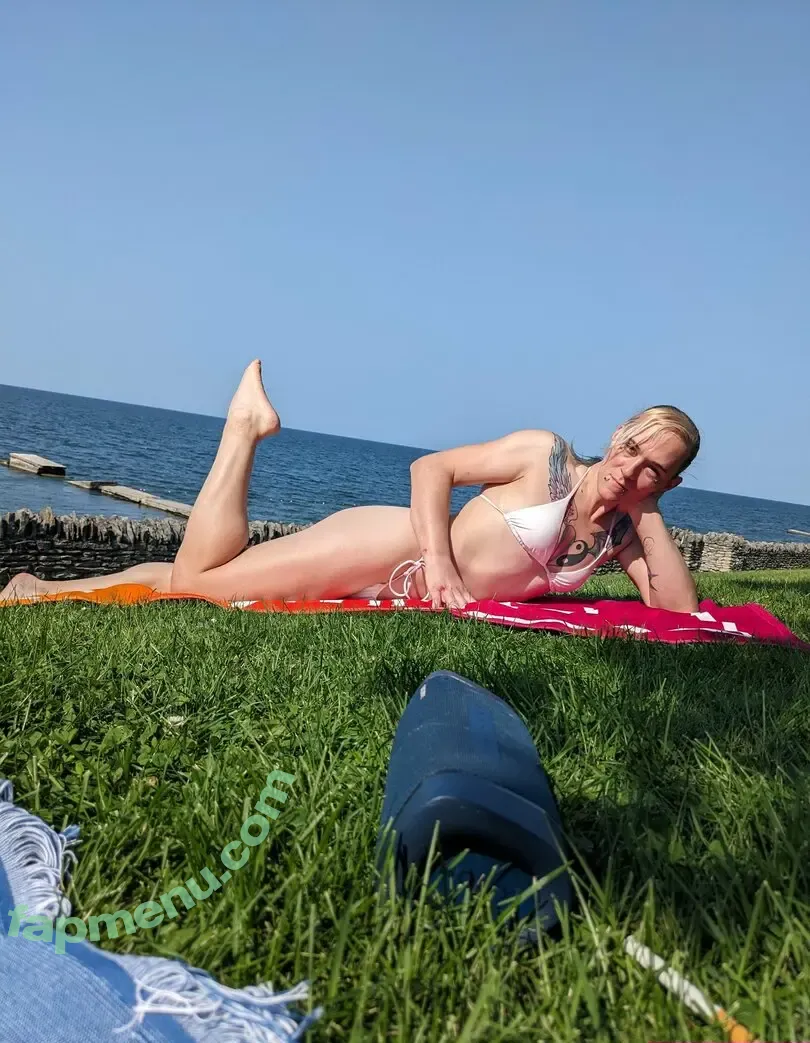 tgharleyveeteaser nude photo #0022 (tgharleyveeteaser)