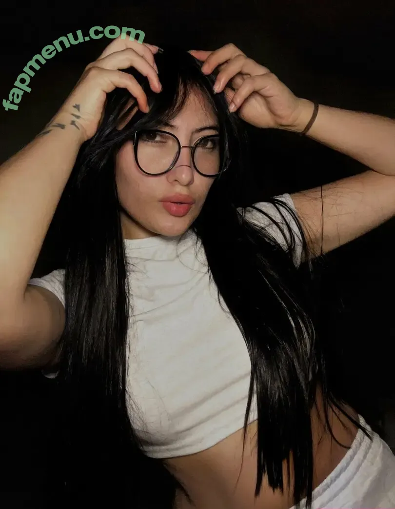 tha_ly nude photo #0040 (thaly_l)