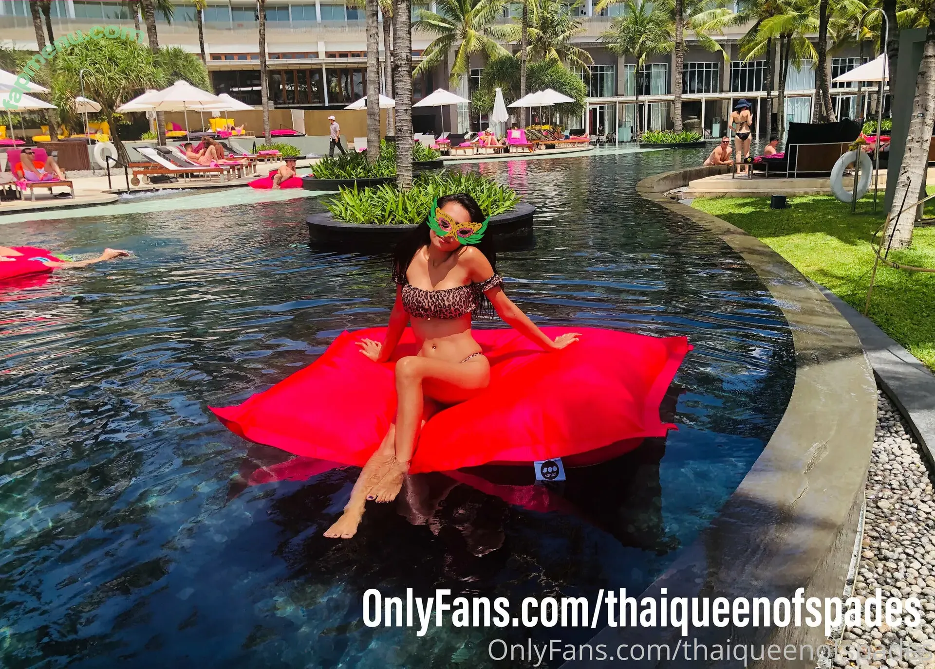 Thai QueenSpades nude photo #0012 (budsisauthenticthai / thaiqueenofspades)