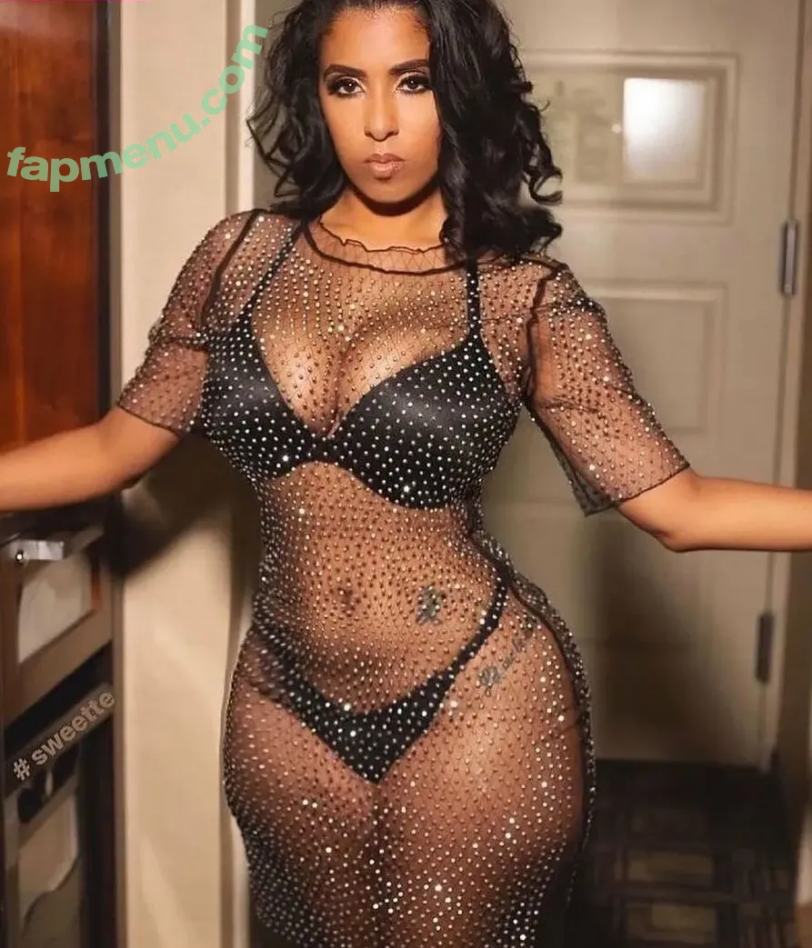 Thais Gonzalez nude photo #0014 (Thais Gonzalez)