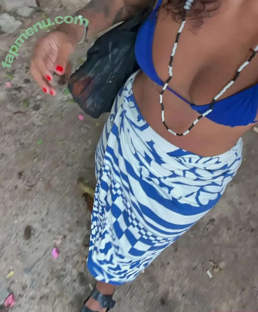 Thalu Moccini nude photo #0003 (moccini_)