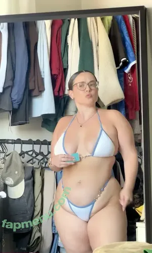 Thankulexx nude photo #0001