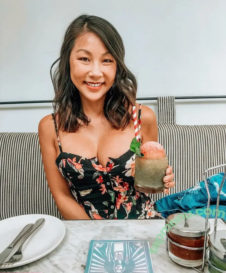 That Jenn Girl nude photo #0140 (Jennifer Chiu / jenn_l / thatjenngirl / thatjennngirl)