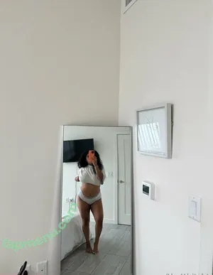 thattbitcht / thatt.bitch nude photo #0074