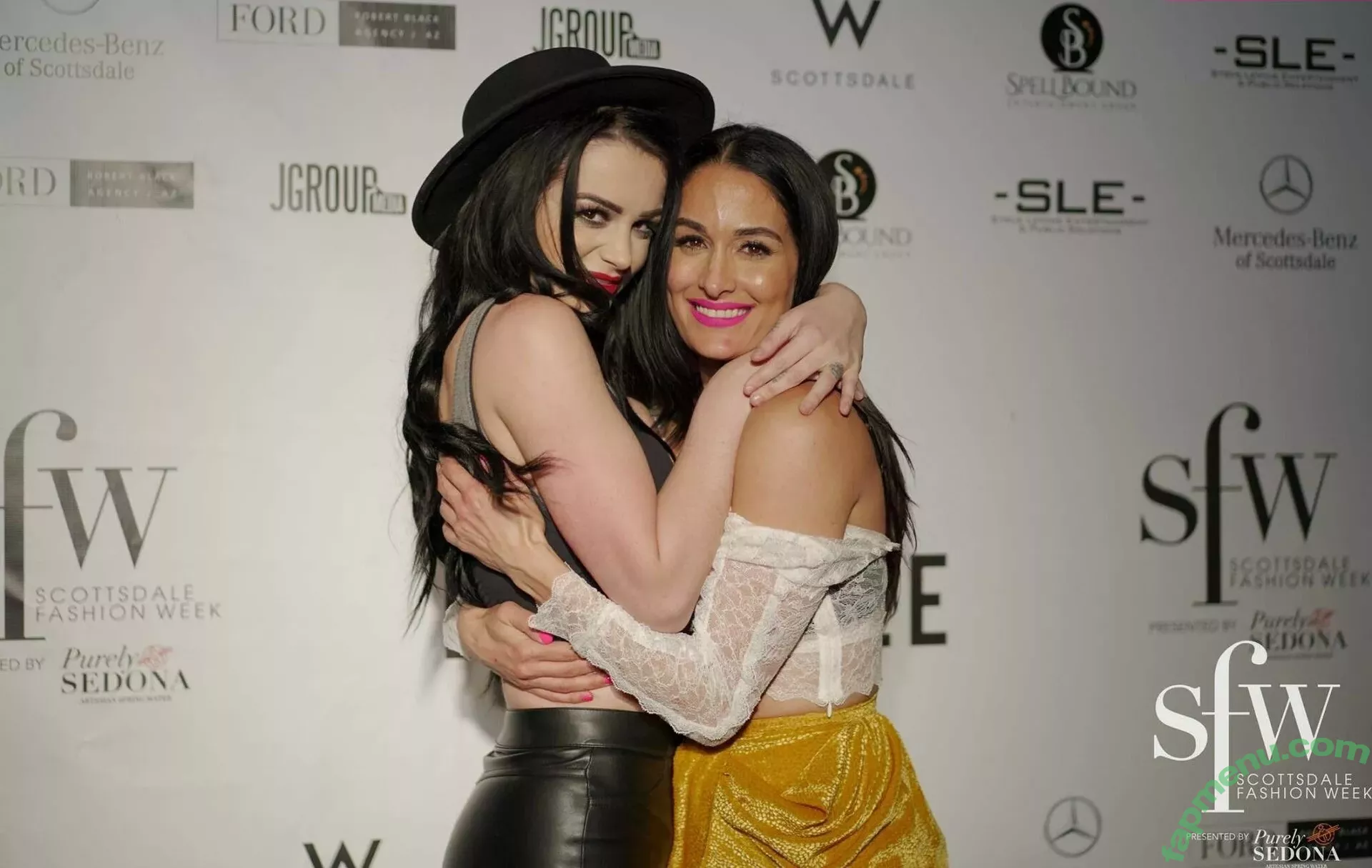 The Bella Twins: nude photo #0054 (Nikki Bella & Brie Bella / thenikkibella)
