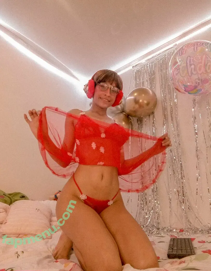 the_giirl nude photo #0002 (kween_devin)