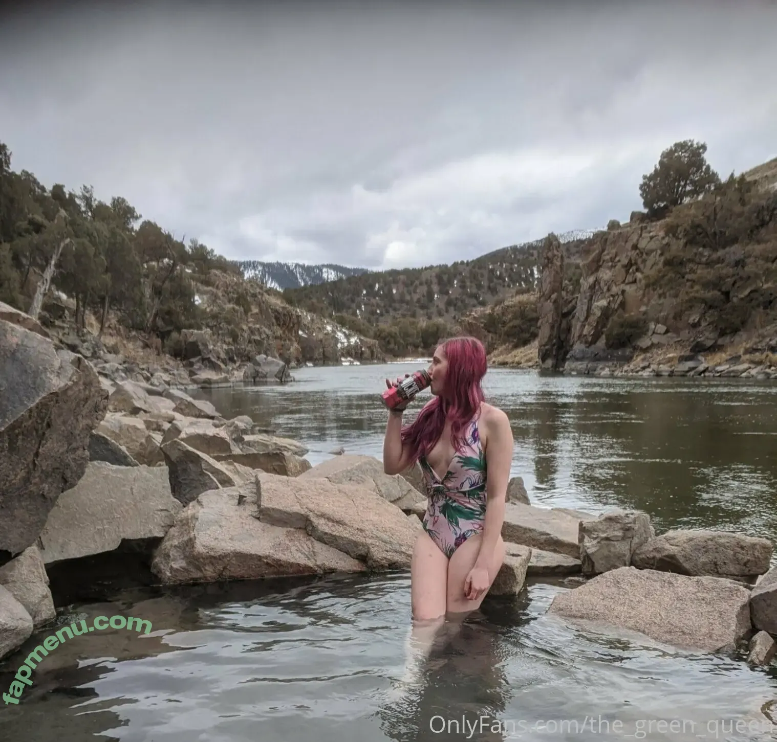 the_green_queen nude photo #0005 (the_green_queen_)