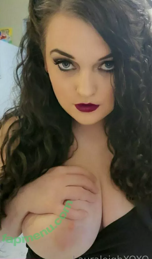 the.laurajohnson nude photo #0175 (laurajohnson_mua)
