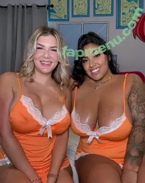 The8thdeadlysynn / Thebestcynn nude photo #0001